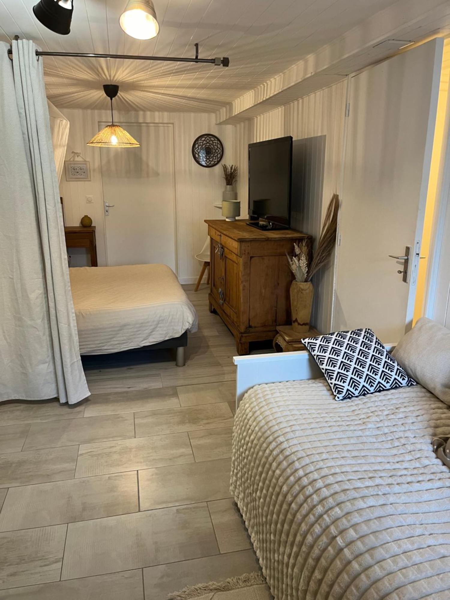Logement Icare 5Km De Crolles, Soitec , St Lumbin Dış mekan fotoğraf